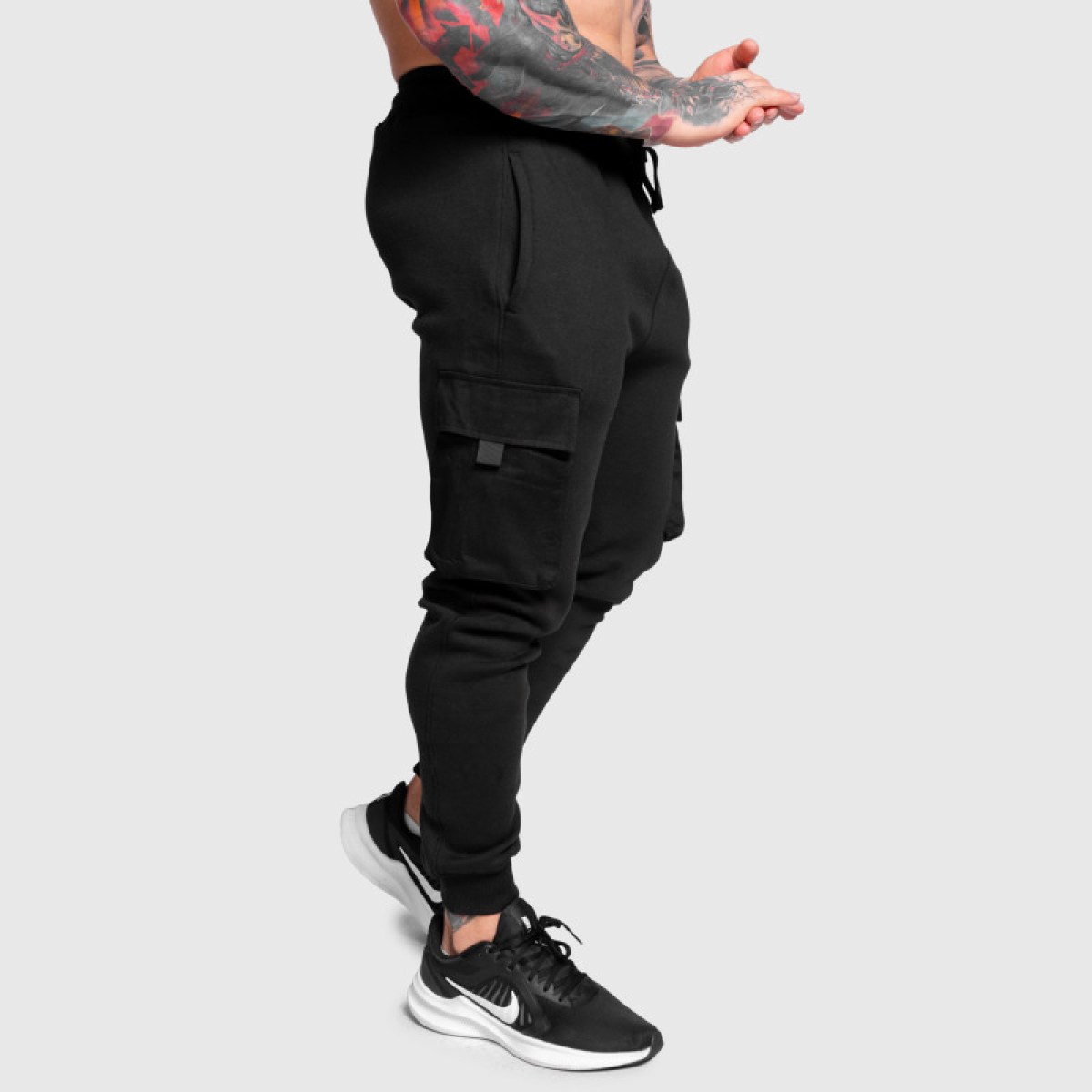 Pánske tepláky Iron Aesthetics Cargo Joggers, čierne · záber 2