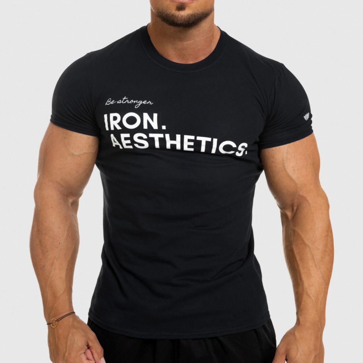Pánske fitness tričko Iron Aesthetics Be Stronger, čierne · záber 2