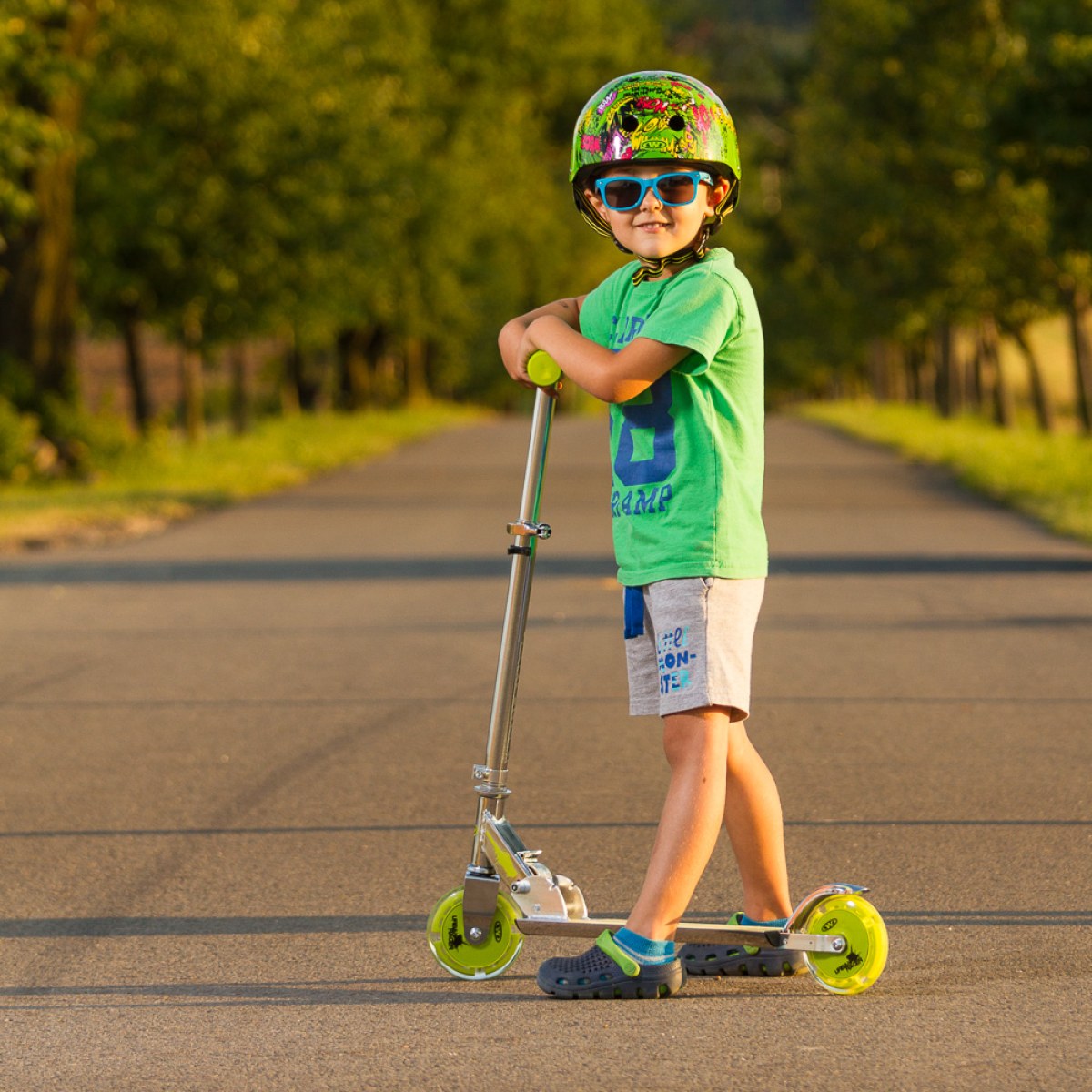 Kolobežka WORKER Racer Urban Boy so svietiacimi kolieskami · záber 4
