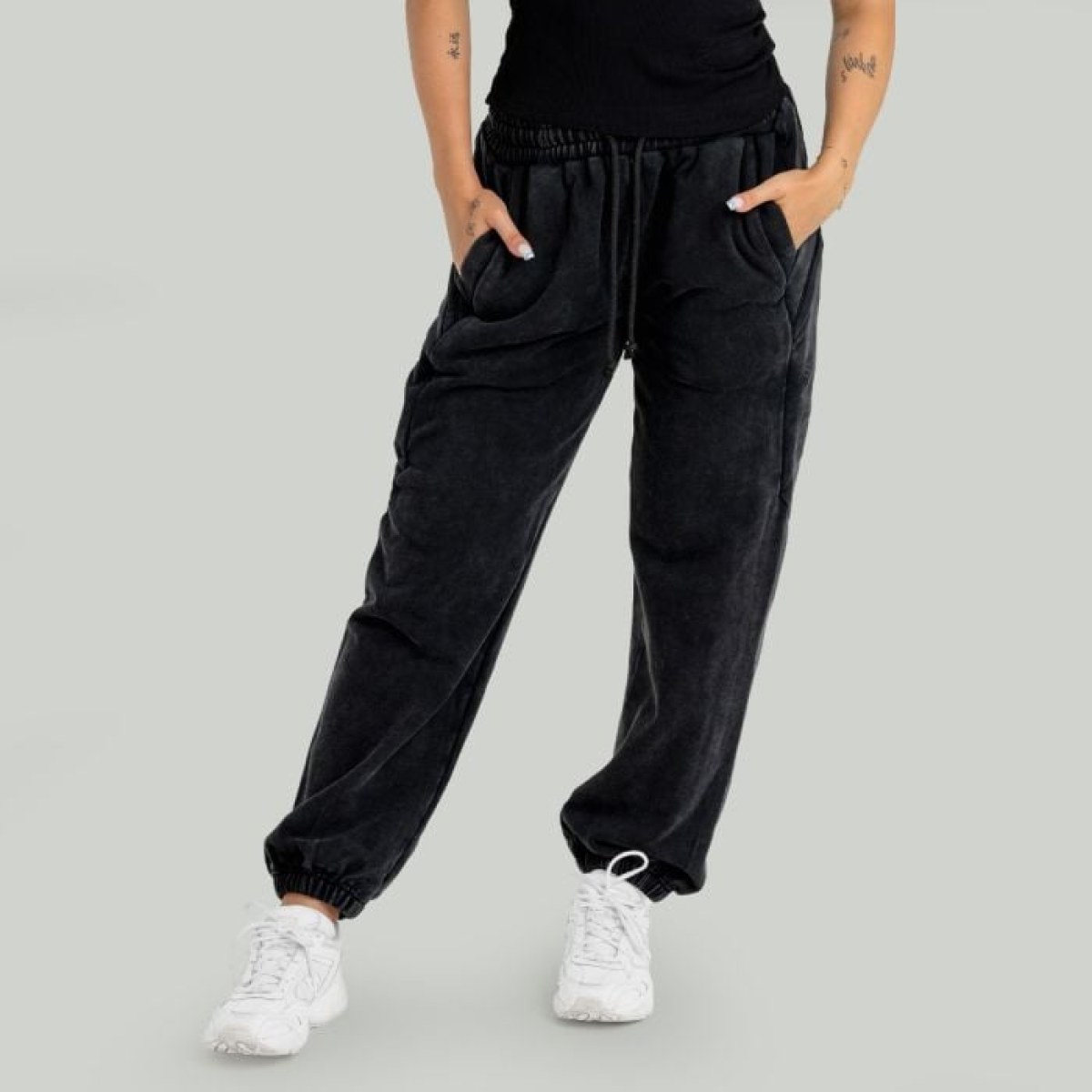 STRIX Dámske Tepláky Washed Black MM · záber 1
