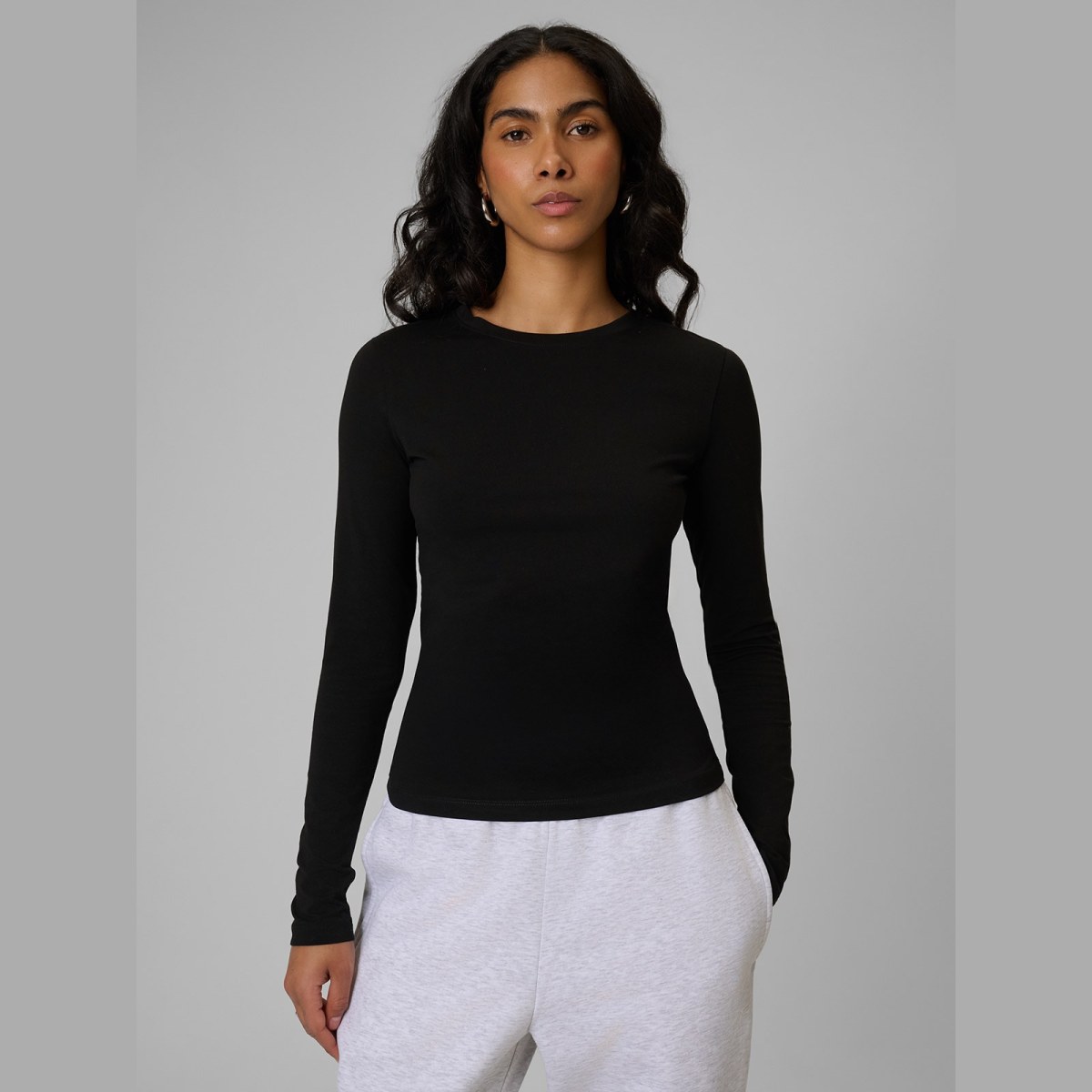 Slim hladký longsleeve dámsky - čierny · záber 1