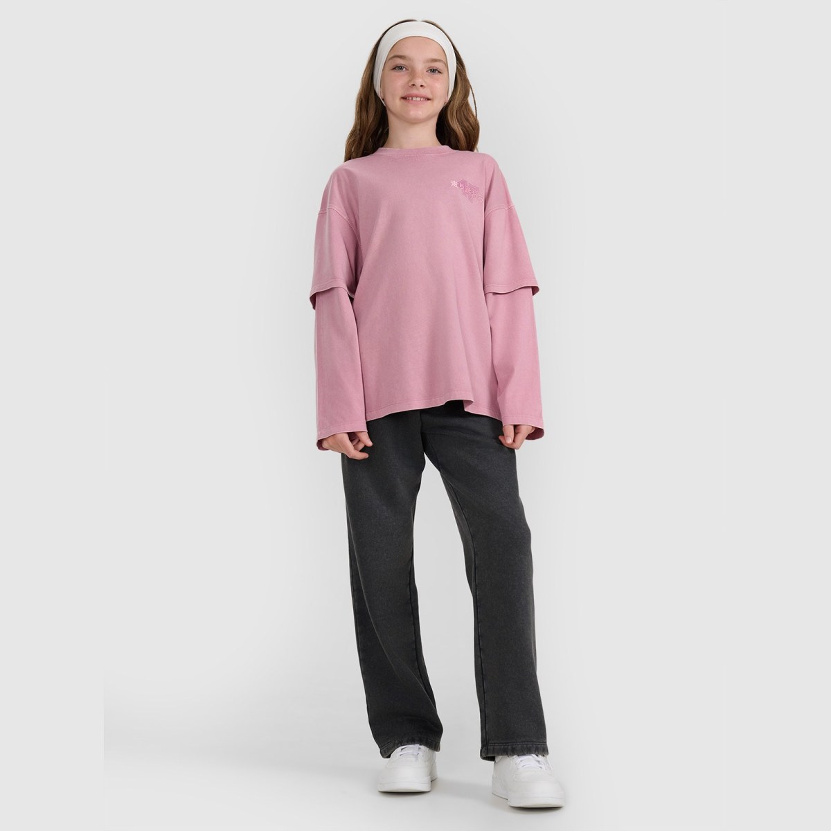 Dievčenský oversize longsleeve s potlačou - ružový · záber 2