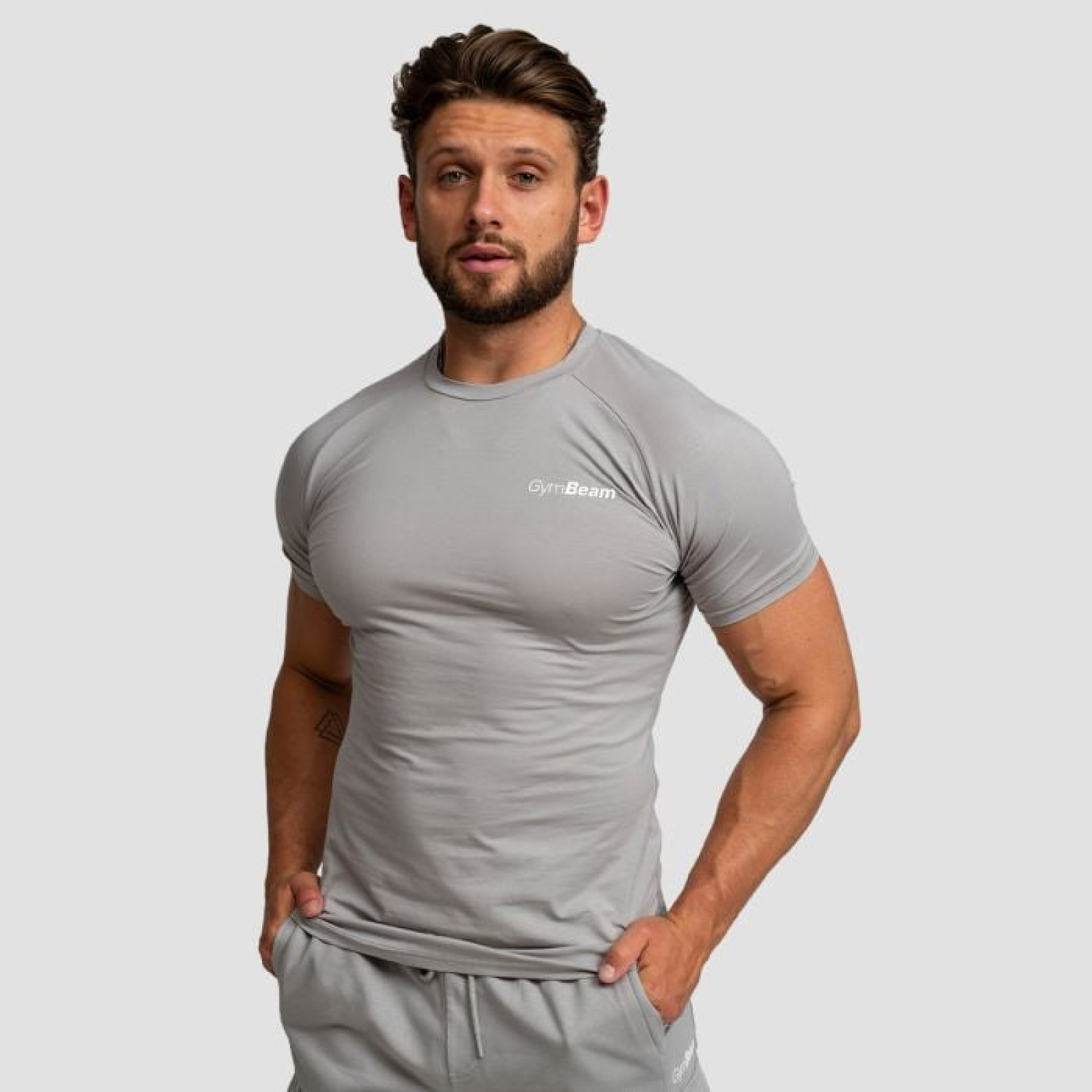 GymBeam Tričko Fitted TRN Grey LL · záber 1