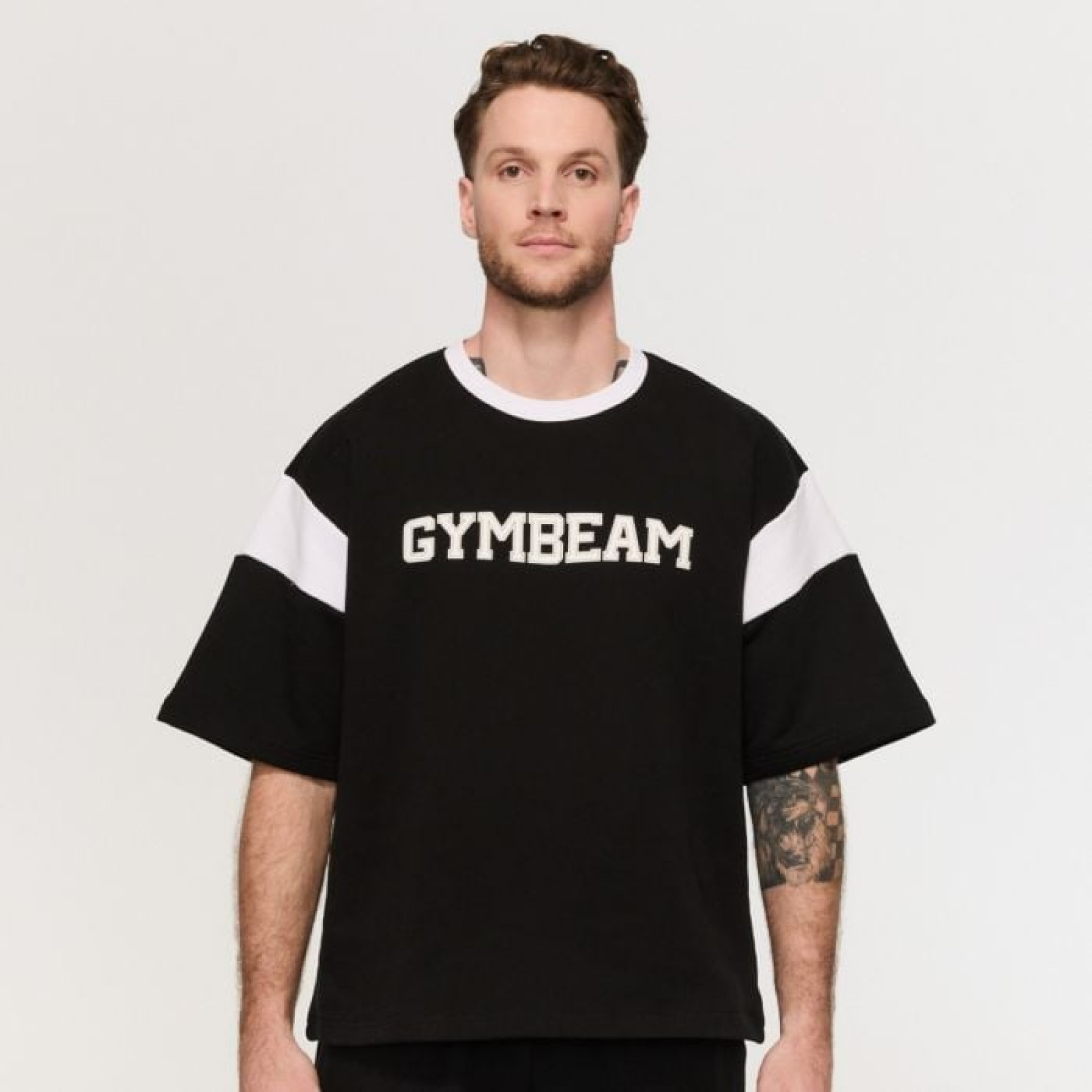 GymBeam Tričko Premium Heavyweight Varsity Black M · záber 1