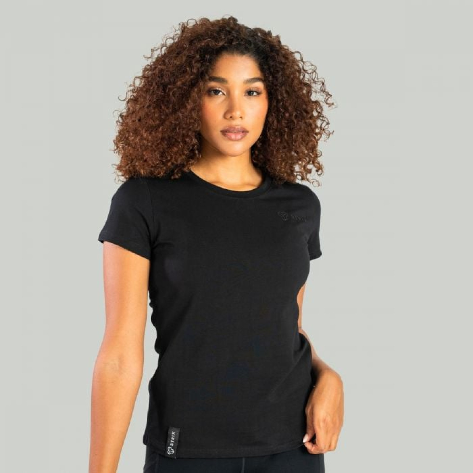 STRIX Dámske tričko Essential Black MM · záber 1