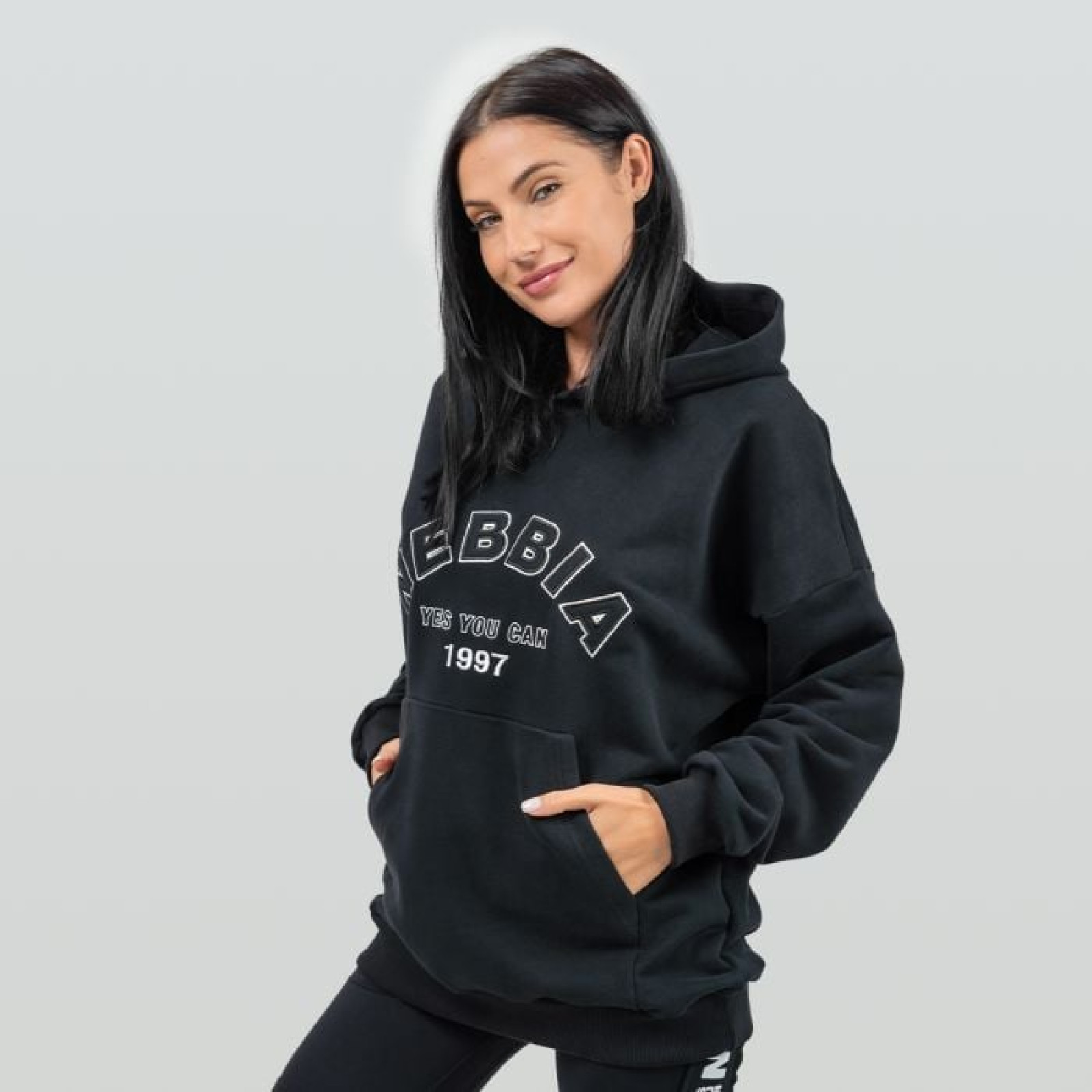 NEBBIA Dámska Oversize mikina Gym Rat Black SS · záber 1
