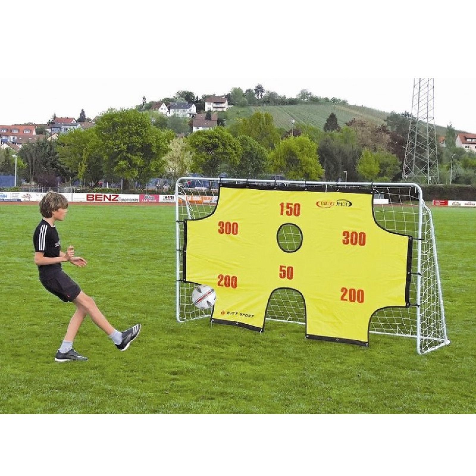 Futbalová branka SPARTAN 1153 - 290 x 165 x 90 cm s otvormi · záber 1