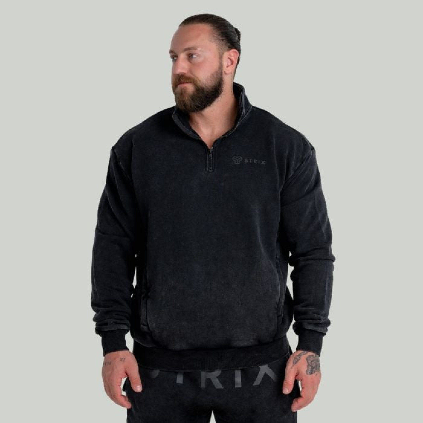 STRIX Jumper Washed Black MM · záber 1
