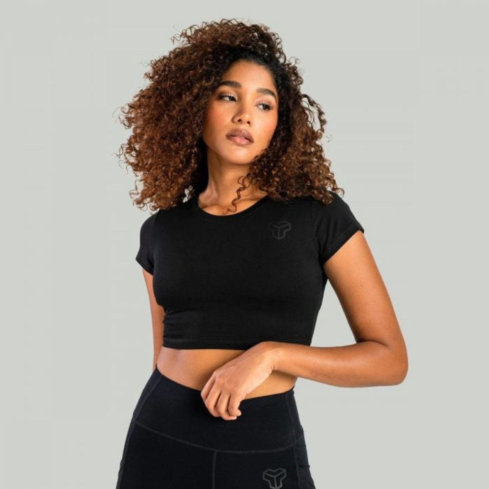 STRIX Dámske tričko Essential CropTop Black LL · záber 1