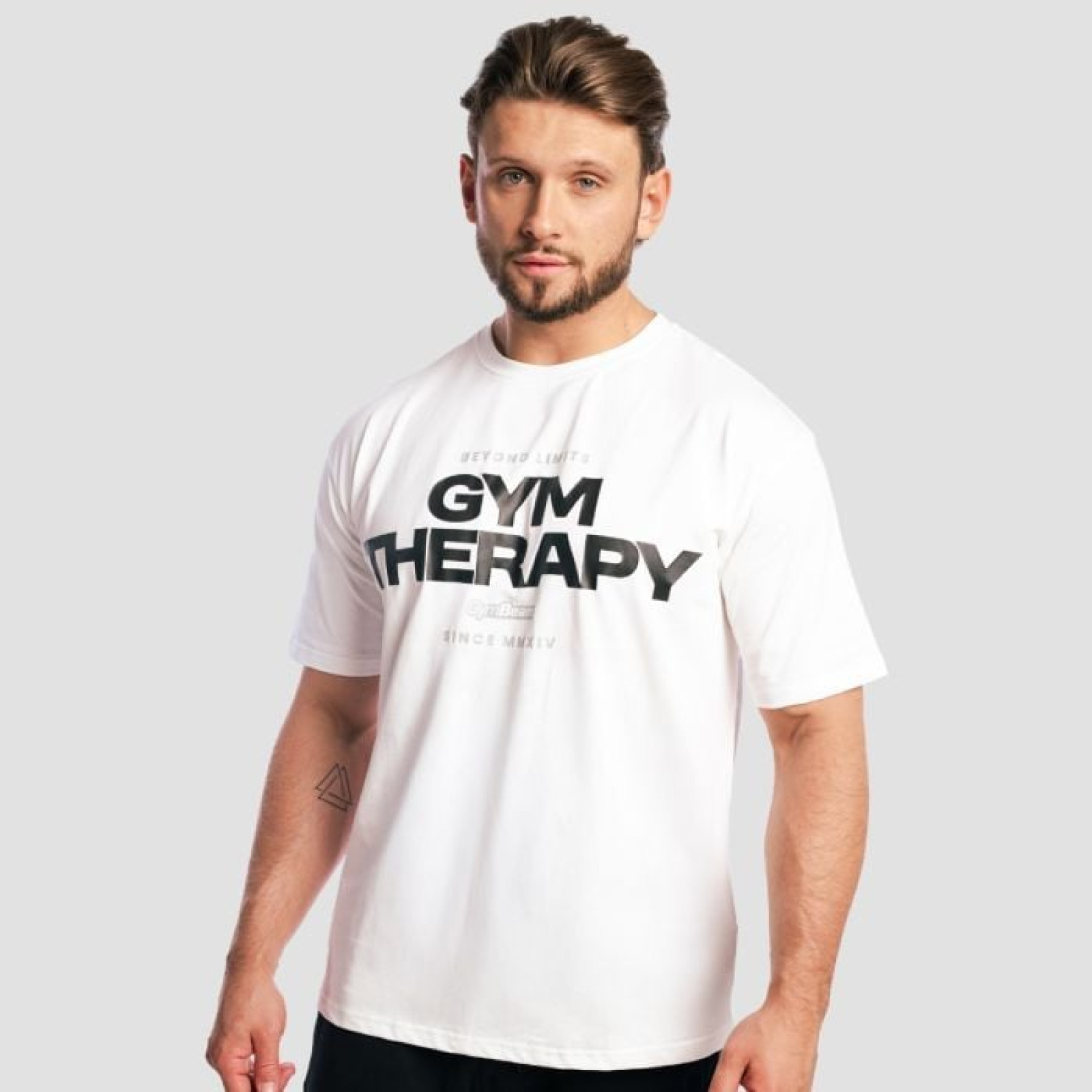GymBeam Tričko Gym Therapy White M · záber 1