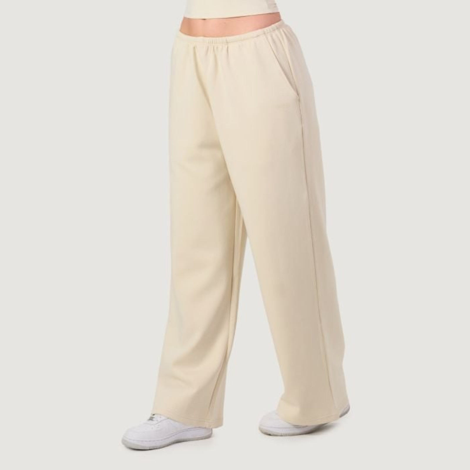 GymBeam Dámske tepláky NEO Almond M · záber 1