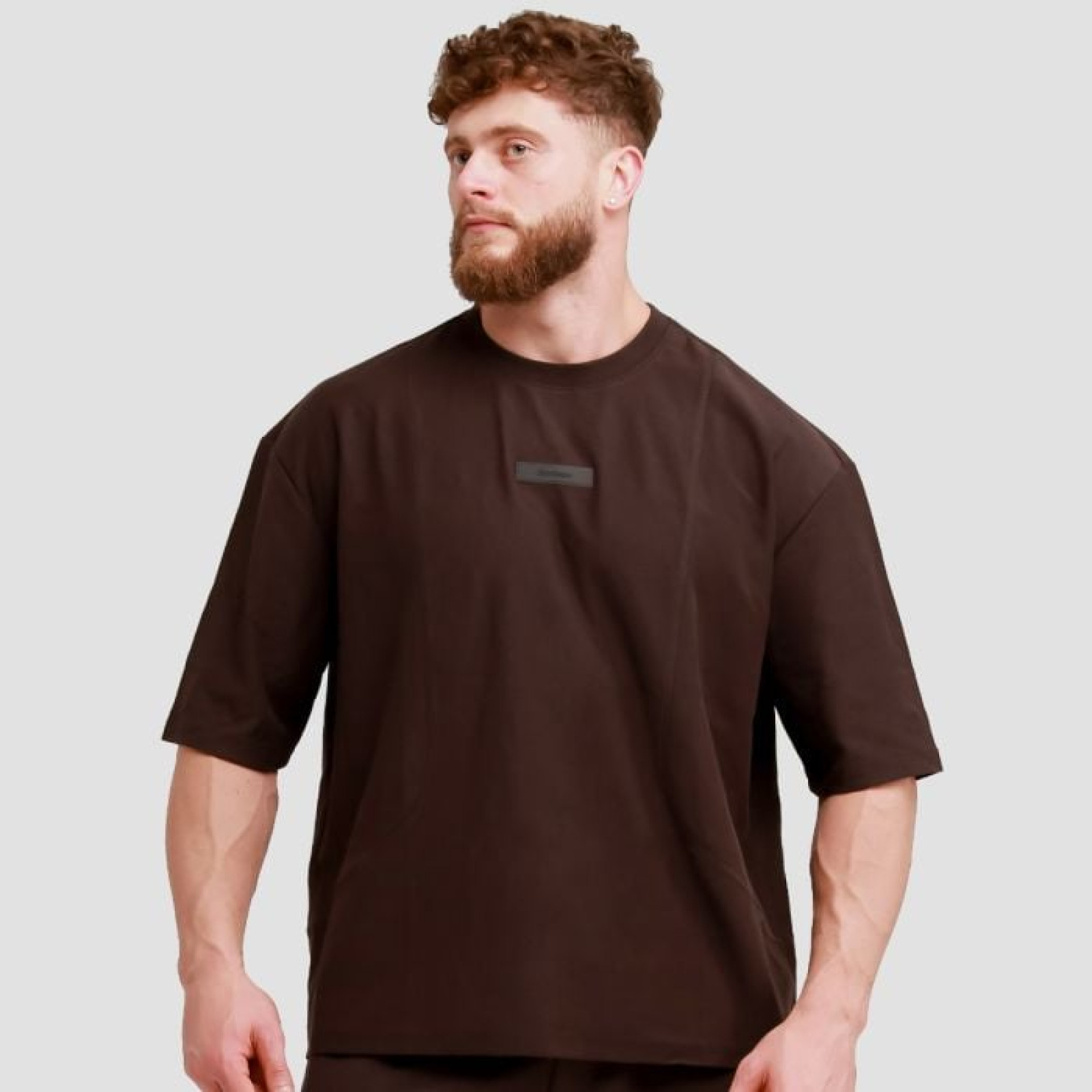 GymBeam Tričko Oversized Unstoppable Brown SS · záber 1