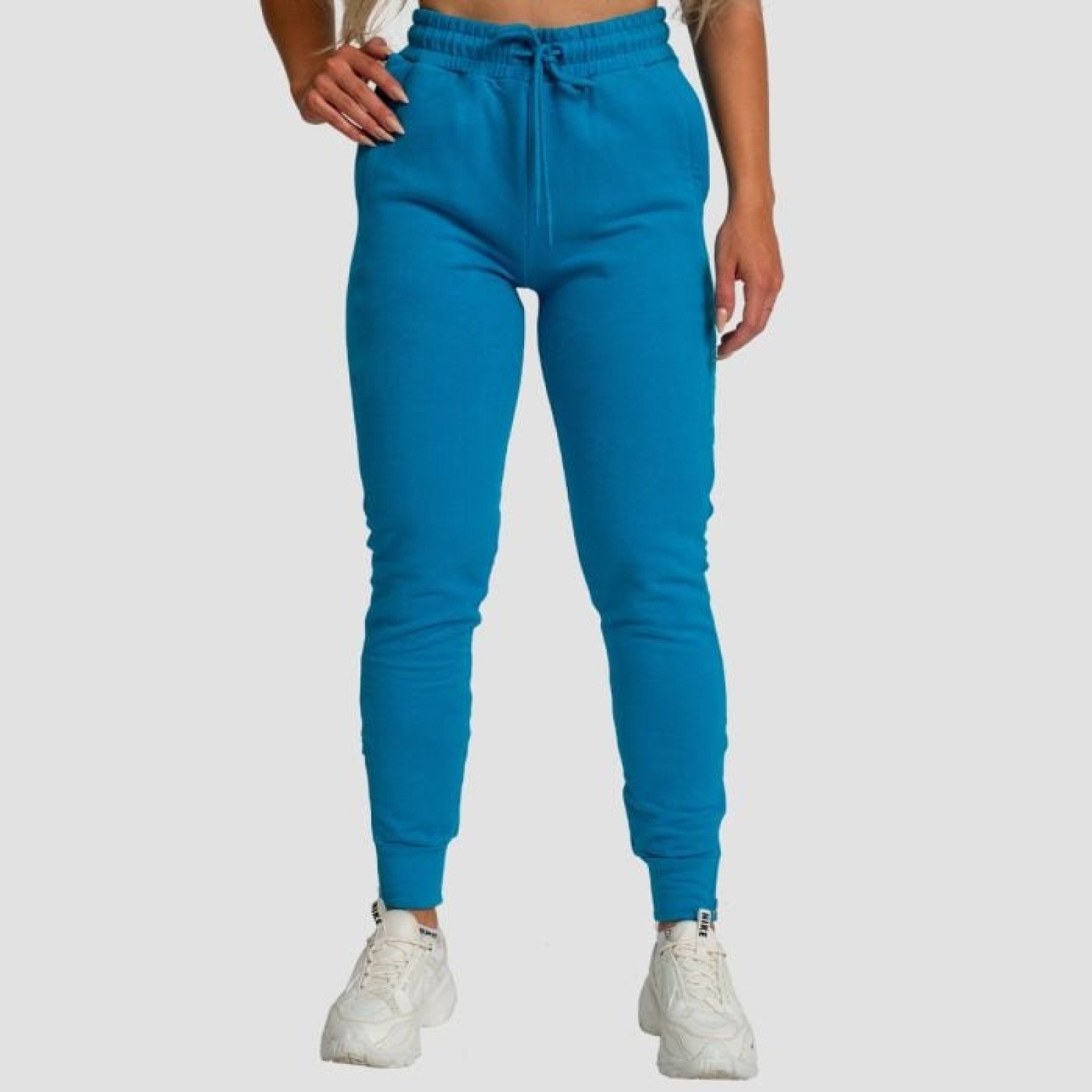 GymBeam Dámske tepláky Limitless Aquamarine MM · záber 1