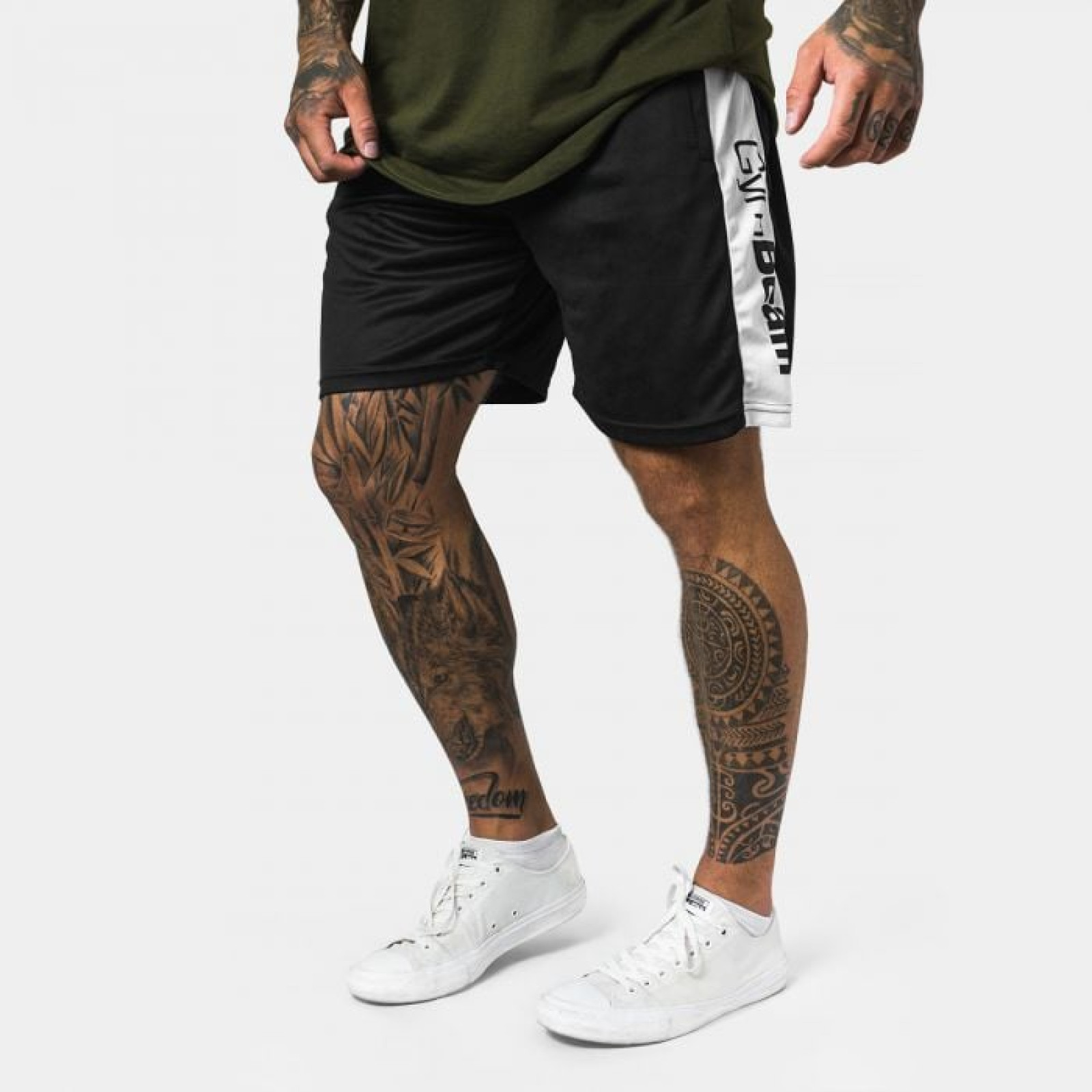 GymBeam Šortky Vertical Black XL · záber 1