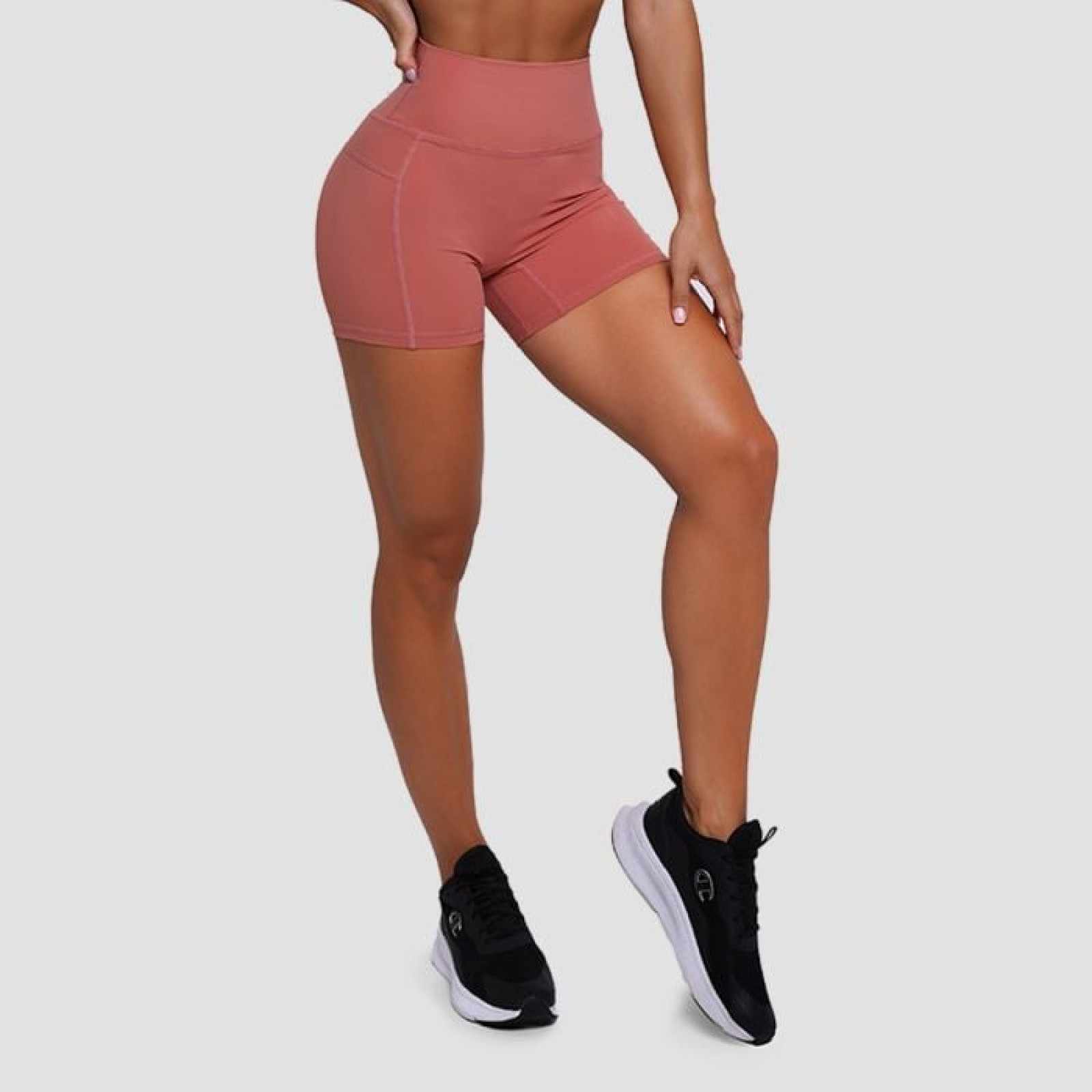 GymBeam Dámske šortky FIT Salmon LL · záber 1
