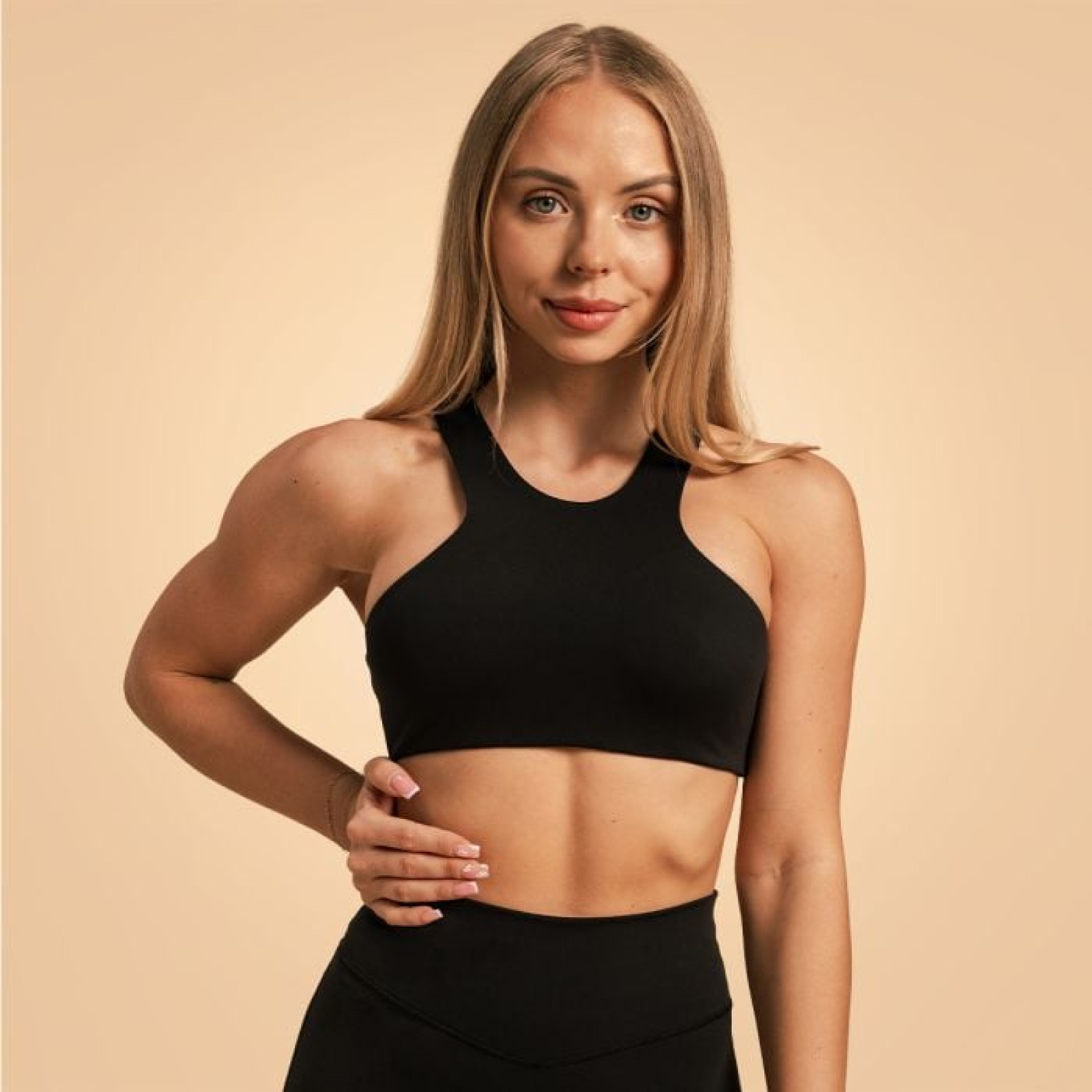 BeastPink Športová podprsenka Venture Black MM · záber 1