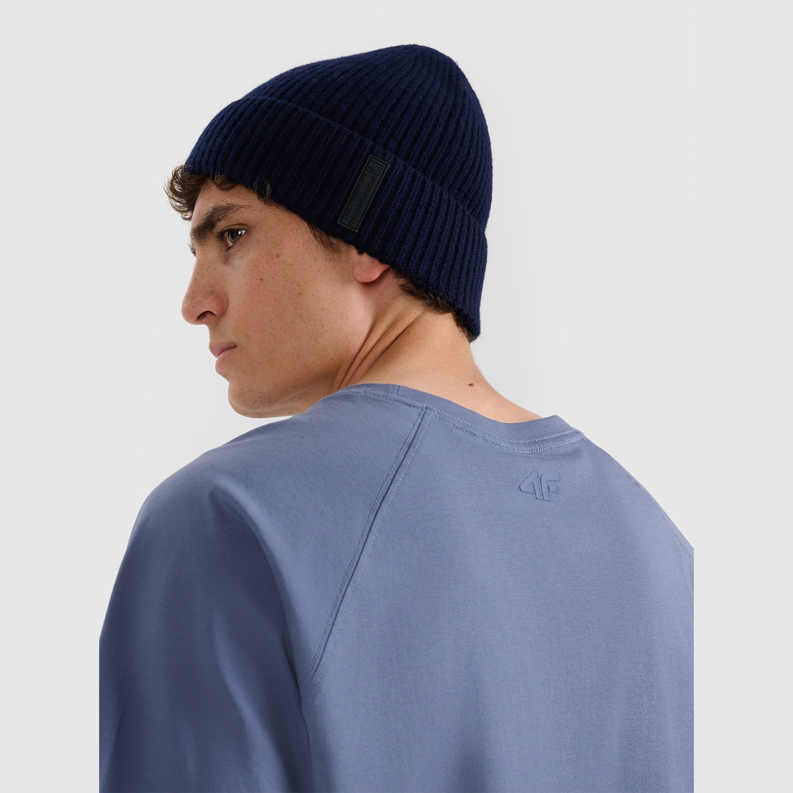 Vlnená čiapka beanie pánska - námornícka modrá · záber 1