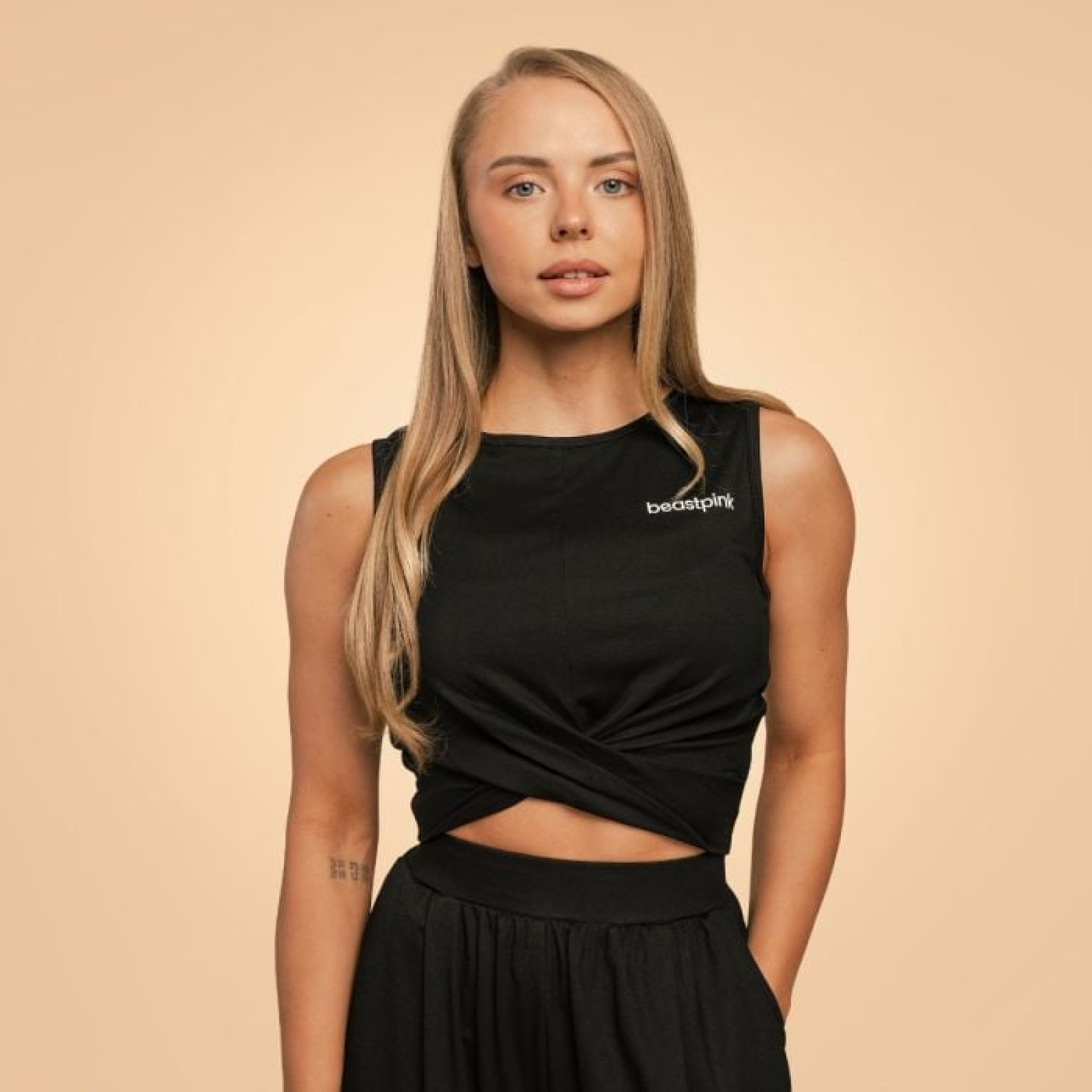 BeastPink Dámsky top Cropped Breeze Black M · záber 1
