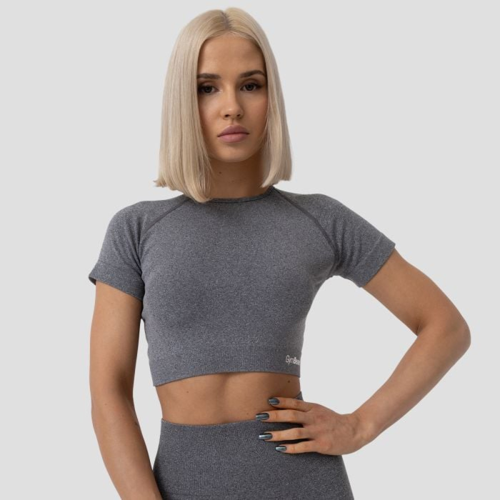 GymBeam Dámske tričko FLO Crop-Top Grey LL · záber 1