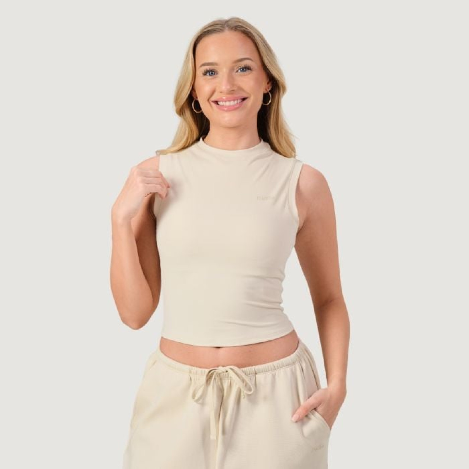 GymBeam Dámsky Top Turtleneck NEO Almond M · záber 1
