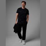 T-shirt regular s potlačou pánsky 4F x Robert Lewandowski - čierny · záber 4