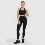 Tréningové rýchloschnúce legíny 4F x Anna Lewandowska - čierne · záber 1