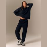 Dámske teplákové jogger nohavice - čierne · záber 1