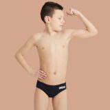 Arena Team Swim Brief Solid Boys - Veľkosť: 152 | Farba: Čierna · záber 3