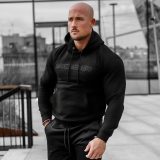 Fitness mikina bez zipsu Iron Aesthetics Unbroken, čierna · záber 1