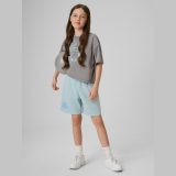 Dievčenský loose crop top s potlačou - sivý · záber 2