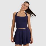 Dámsky rýchloschnúci tenisový crop-top - tmavomodrý · záber 1