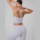 Dámsky rýchloschnúci joga crop-top - fialový · záber 1