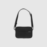 Unisex crossbody taška - čierna · záber 3