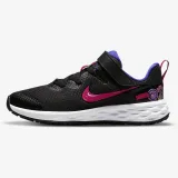 Nike Revolution 6 SE - Veľkosť: 29,5 · záber 2