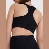 Dievčenský rýchloschnúci športový crop top 4F JUNIOR x Anna Lewandowska - čierny · záber 2