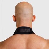 Bicepsový izolátor Iron Aesthetics Arm Blaster, čierny · záber 4
